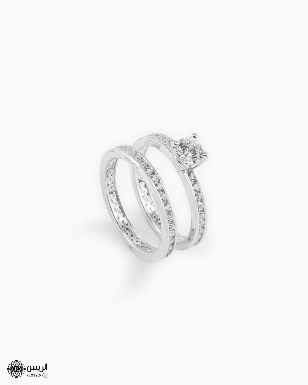 Delicate twin Ring