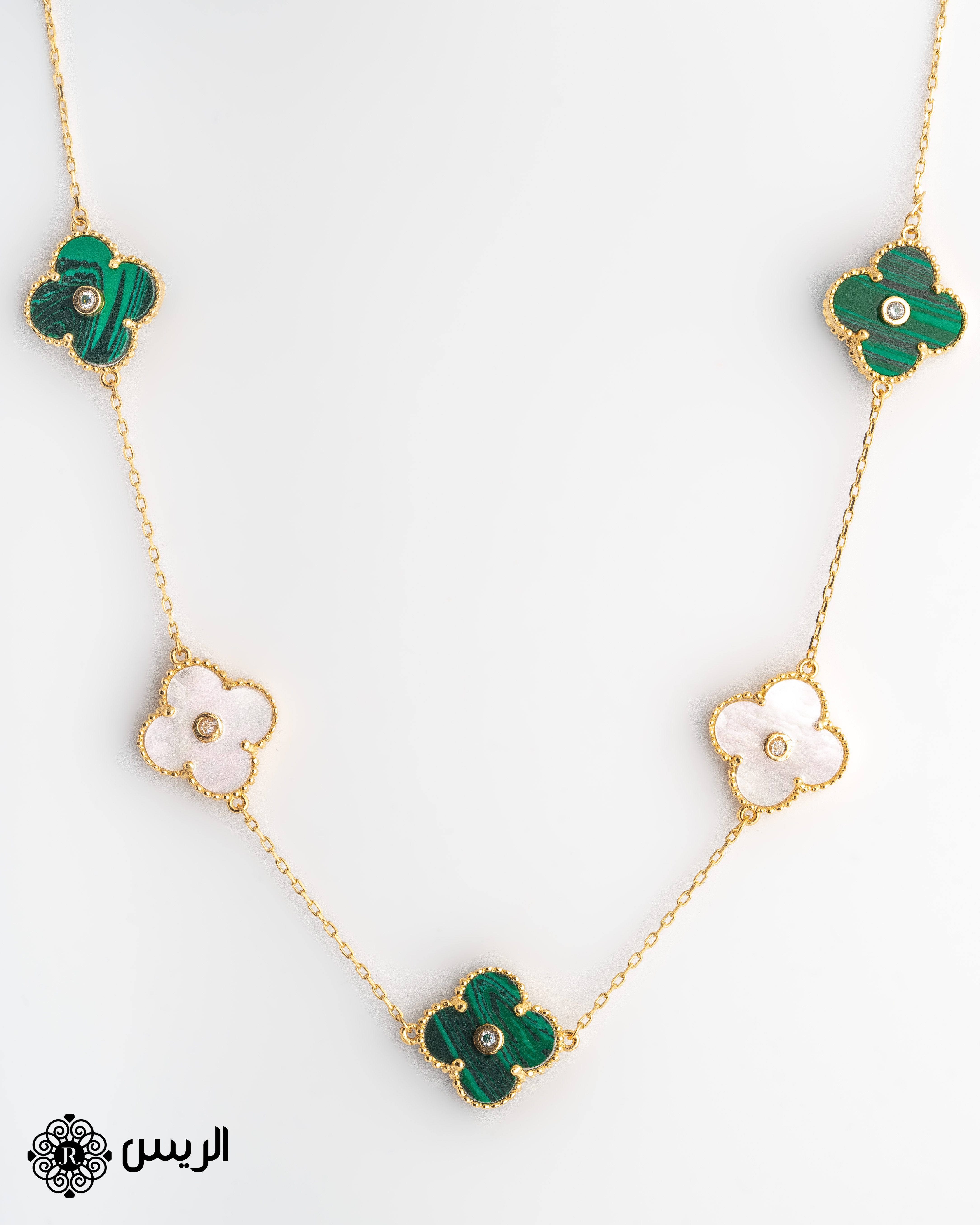 Raies jewelry Short Necklace 5 Flowers عقد قصير بـ5 وردات الريس للمجوهرات